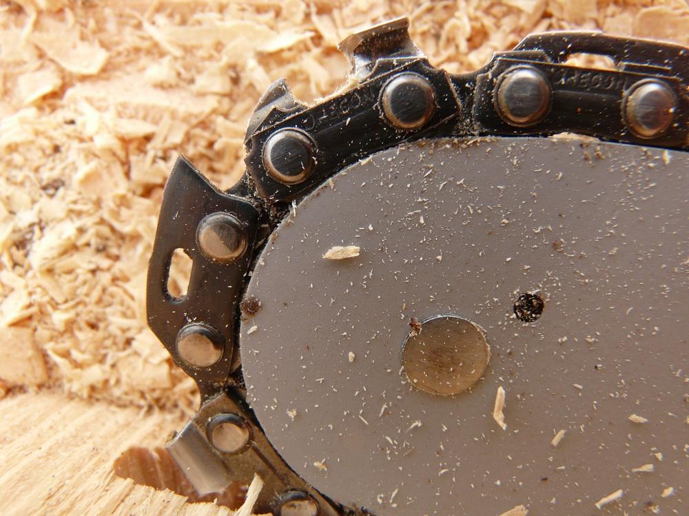 chainsaw mechanism